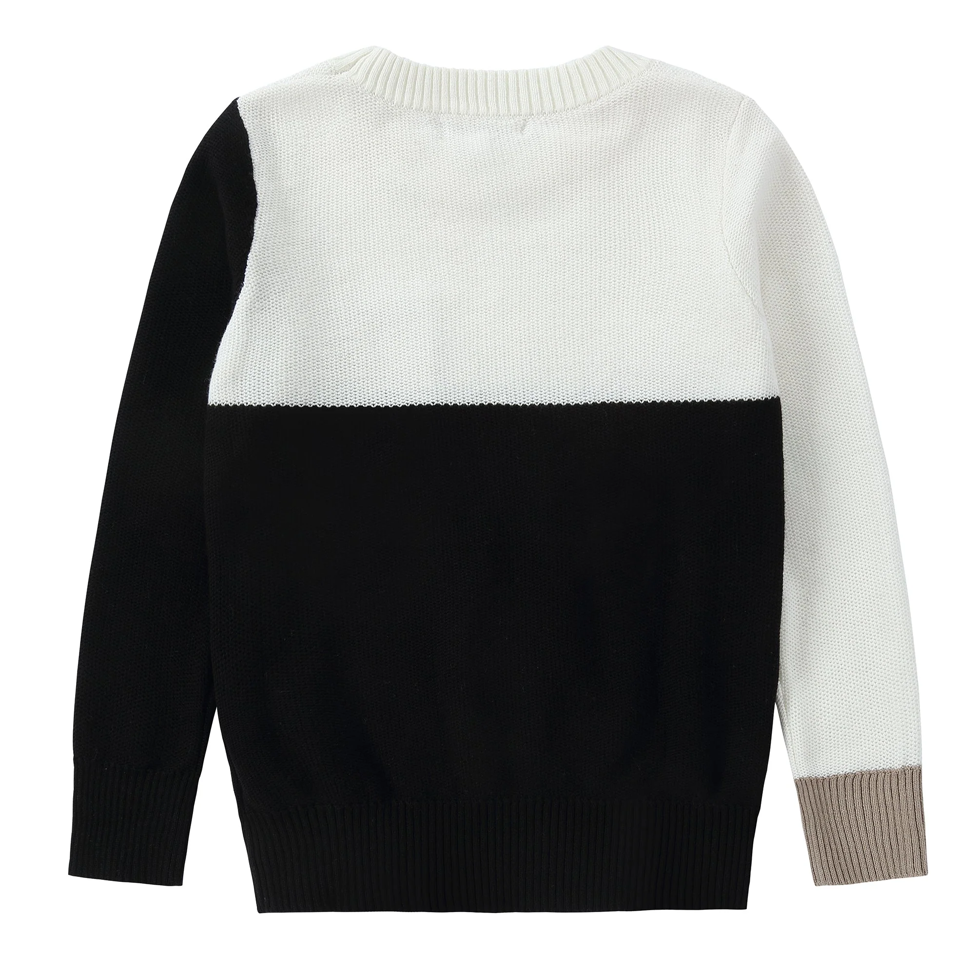 Black & White Pocket Sweater - Image 3